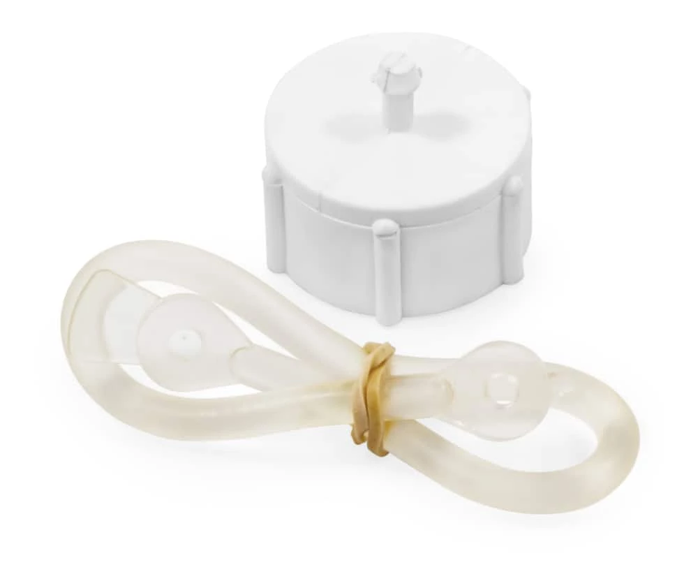 Camco 3/4-in Female Cap With Lanyard, White