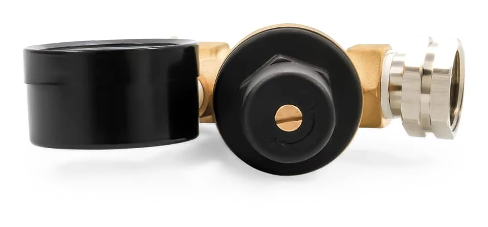 CAMCO 40058 Brass Adjustable Water Pressure Regulator