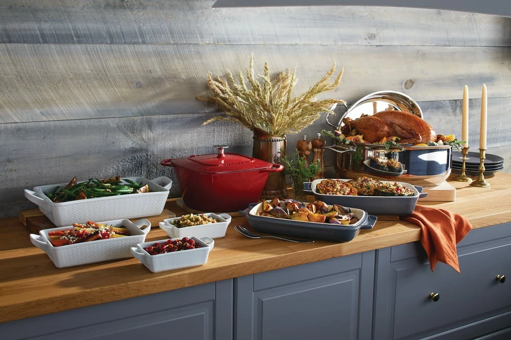 PADERNO Dutch Oven, Durable Cast Iron, Oven Safe, Red, 6.5qt - Image 12