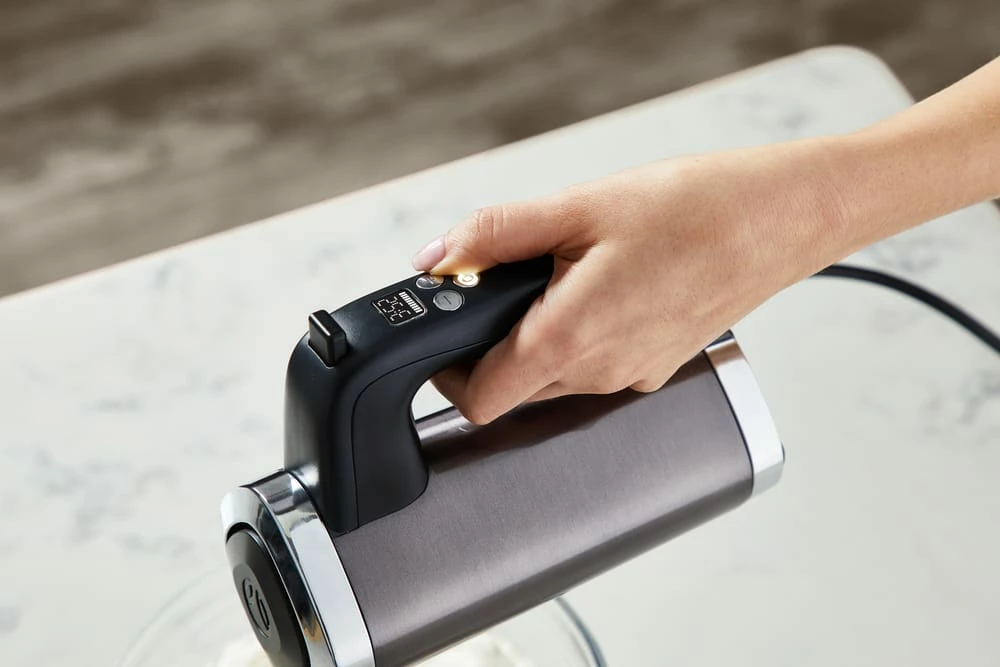 PADERNO High Power 10-Speed Hand Mixer, Black Stainless Steel - Image 9