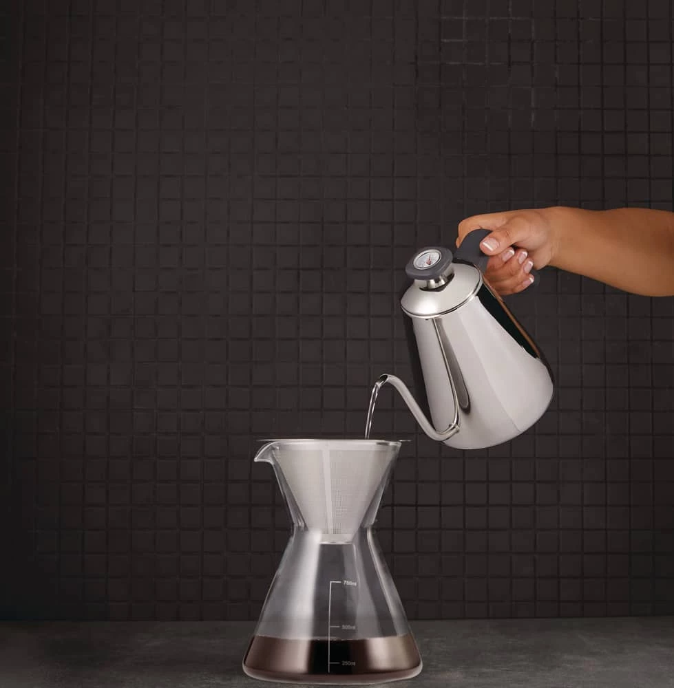 PADERNO Stainless Steel Gooseneck Pour Over Stovetop Kettle, Induction Compatible - Image 3