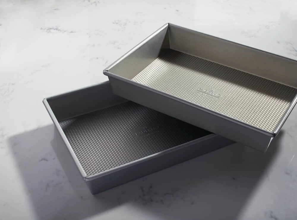 PADERNO Professional Non-Stick Rectangular Cake Pan, 9 X 13-in - Image 4