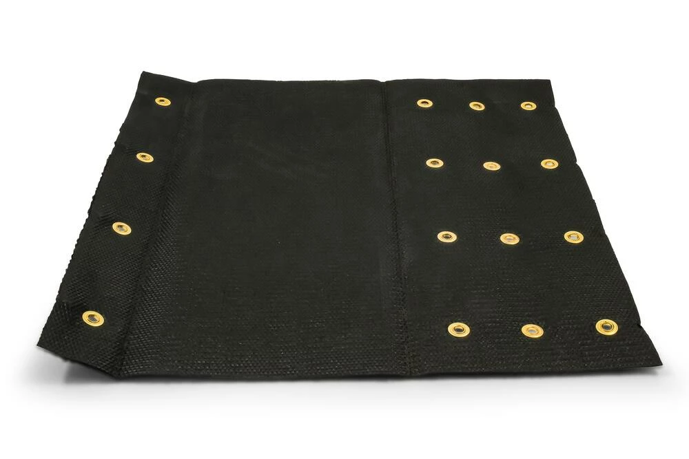 Camco Premium Single Rib Step Rug, 22-in X 23-in, Black - Image 2