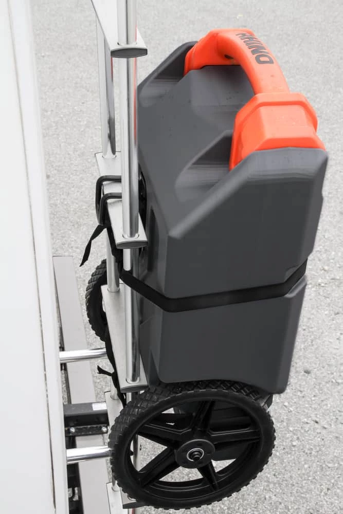 CAMCO 39000 Rhino Tote Portable Waste Holding Tank, 15-Gal - Image 9