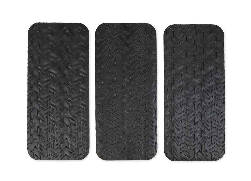 CAMCO 42970 RV Step Treads, 18 X 8-in, Black, 3-pk