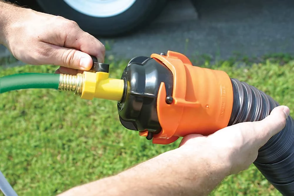 CAMCO 39533 RV Sewer Hose Rinse Cap - Image 3